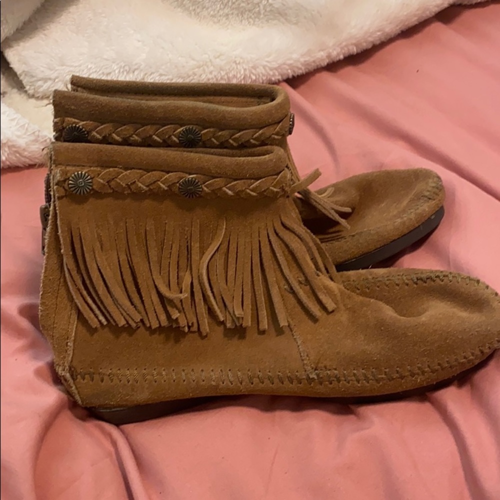 Minnetonka fringe ankle boots